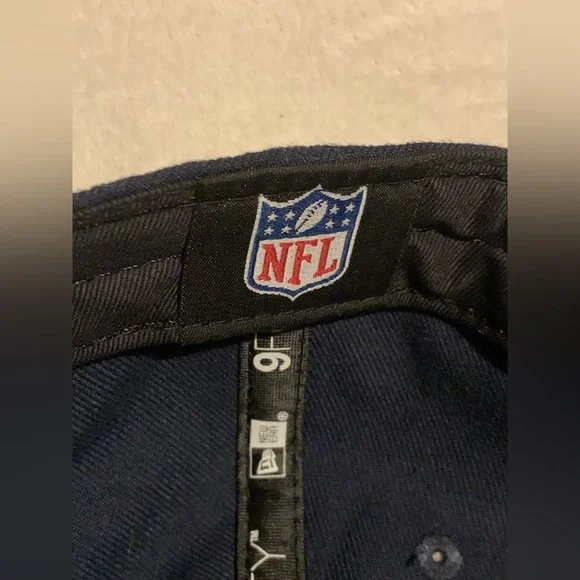 Chicago Bears hat with Sticker Tags - Picture 9 of 10